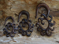 Cargar imagen en el visor de la galería, Sonoholz Piercing Holz Schnörkel Spirale Hook Dehnschnecke - chic-net.de

