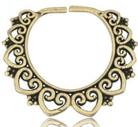 Cargar imagen en el visor de la galería, Charm Piercing Anhänger Ohrringe für Flesh Tunnels gold antik Messing Ohrhänger - chic-net.de
