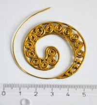 Cargar imagen en el visor de la galería, Spiralen Ohrringe acht Kugeln Messing Brass antik golden nickelfrei Piercing Tribal - chic-net.de
