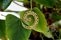 Load image into Gallery viewer, Spiralen Ohrringe S-Formen Spiralen Messing Brass antik golden Tribal Ohrhänger - chic-net.de
