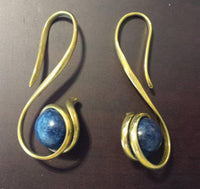 Load image into Gallery viewer, Stein S-Form Ohr Hook 2mm Piercing Brass gold antik Lapis Lazuli Kugel 53mm Ohrhänger - chic-net.de
