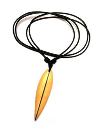 Cargar imagen en el visor de la galería, Surferkette Holzkette Kette Sono Holz Baumwolle Surfer Style Surfbrett Holzanhänger Unisex Schmuck hell dunkler Strich - chic-net.de
