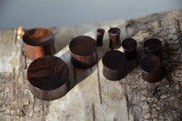 Load image into Gallery viewer, Teakholz Holz Plug Tunnel Expander Unisex Ohrschmuck.
