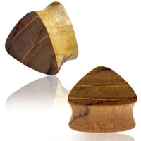 Load image into Gallery viewer, Triangle Plug Teakholz braun gemasert Expander Tunnel Tribal dreieckig - chic-net.de
