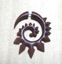 Load image into Gallery viewer, Tribal Fake Piercing Spirale Zacken Holz Edelstahl - chic-net.de
