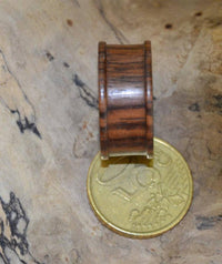 Cargar imagen en el visor de la galería, Tribal Holz Plug Sonoholz dunkelbraun Unisex ribbed - chic-net.de
