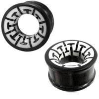 Cargar imagen en el visor de la galería, Tribal Holz Tunnel schwarz Holztunnel Bone Inlay weiß handgeschnitzt Eisenholz Knochen Plug Muster.
