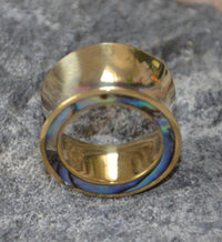 Load image into Gallery viewer, Tunnel Plug Messing Paua Abalone Perlmutt Rim gold - chic-net.de
