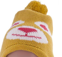 Load image into Gallery viewer, Unisex Tiermütze Norwegermütze Nepalmütze Strick ocker gelb rot weiß Bär Mütze - chic-net.de
