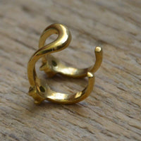 Load image into Gallery viewer, Ear cuff Dread Lock Bead Messing gold Opal blau Bögen - chic - net.de
