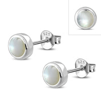 Load image into Gallery viewer, Kleine Ohrstecker 925 Silber Stein Muschel rund 3mm
