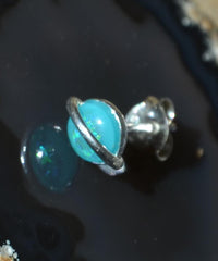 Load image into Gallery viewer, Ohrstecker 925 Sterling Silber mint Opal E-Coat Saturn

