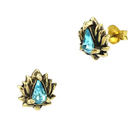 Load image into Gallery viewer, Messing Kristall Ohrstecker gold Lotus Blume 10mm
