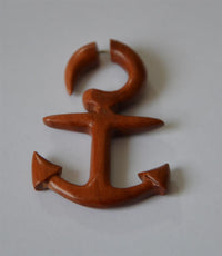 Cargar imagen en el visor de la galería, Fake Piercing Edelstahl Rosenholz Anker - chic - net.de
