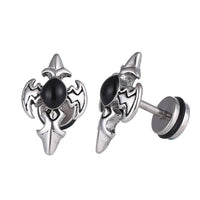 Cargar imagen en el visor de la galería, Fake Piercing Expander silber Kreuz mit Onyx Stein Schaubverschluss Edelstahl - chic - net.de
