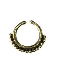 Load image into Gallery viewer, Fake Septum Piercing Nasenringe golden antik kleine Punkte Reihe Messing Brass - chic - net.de
