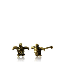 Cargar imagen en el visor de la galería, Gerader Nasenstecker 0,8 mm Nostril Tragus golden Schildkröte Messing 8 mm lang - chic - net.de
