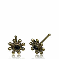 Cargar imagen en el visor de la galería, Gerader Onyx Nasenstecker Tragus antik golden Punkte Blume Messing 8 mm lang - chic - net.de
