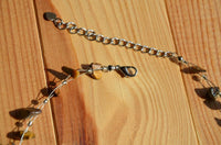 Load image into Gallery viewer, Halskette Perlmutt Zebra Perlen Steinsplitter braun Tigerauge - chic - net.de
