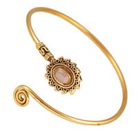 Cargar imagen en el visor de la galería, Messing Armreif antik golden Mondstein Maserung Schnörkel Stern verstellbar antik Tribal Schmuck - chic - net.de
