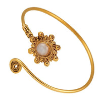Load image into Gallery viewer, Messing Armreif antik Mondstein Maserung Kugeln Blume verstellbar antik Tribal Schmuck - chic - net.de
