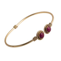 Load image into Gallery viewer, Messing Brass Armreif golden oval Seilmuster Rubin facettiert nickelfrei verstellbar antik Tribal - chic - net.de
