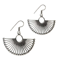 Load image into Gallery viewer, Messingohrringe versilbert Ohrhänger Halbkreis Stäbe Kugeln 925 sterling Silber - chic - net.de
