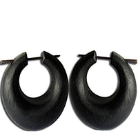 Load image into Gallery viewer, Narra Holz Pin Ohrringe Creolen Kreise dick handgeschnitzt schwarz 45 mm - chic - net.de
