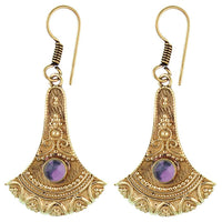 Cargar imagen en el visor de la galería, Ohrringe Axt Punkte verziert Amethyst Messing antik golden nickelfrei Ohrhänger Tribal Brass - chic - net.de
