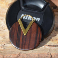 Load image into Gallery viewer, Ohrringe Narra Holz Brass Bügel gold rund Zacke braun - chic - net.de
