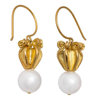 Load image into Gallery viewer, Ohrringe vergoldet Perle 925er Silber matt Schirm 25 mm Goldschmiedearbeit - chic - net.de
