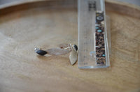 Load image into Gallery viewer, Ohrstecker 925 Sterling Silber Mandeln schwarz 27mm - chic - net.de
