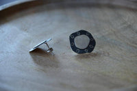 Load image into Gallery viewer, Ohrstecker 925 Sterling Silber Scheibe schwarz Blätter - chic - net.de
