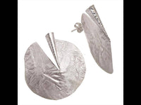 Load image into Gallery viewer, Ohrstecker 925er Sterlingsilber rund aufgerollt lederartig 36mm Goldschmiedearbeit - chic - net.de
