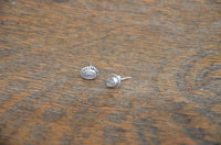 Load image into Gallery viewer, Ohrstecker Zopf Rand Chalzedon oval 10 mm 925 Sterling Silber Stein - chic - net.de
