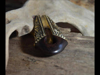 Load image into Gallery viewer, Piercing Ohrgewicht Arangholz Brass Ornament Pfeil 12mm - chic - net.de
