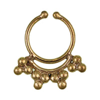Cargar imagen en el visor de la galería, Septum Fake Piercing Nasenringe Linie Punktedreiecke Messing golden nickelfrei antik - chic - net.de
