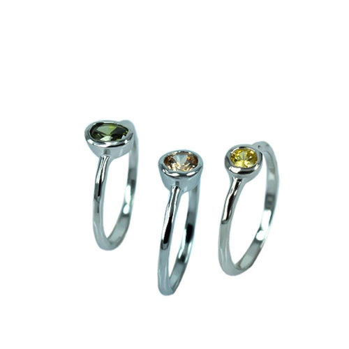Set drei Silberringe glänzend grün rosa gelb Zirkonia - chic - net.de
