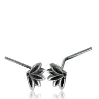 Cargar imagen en el visor de la galería, Silber Nasenstecker 0,8 mm Nostril Lotusblüte L - Form Nasenpiercing - chic - net.de
