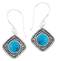 Cargar imagen en el visor de la galería, Silberohrringe Karo 12 mm blau Türkis Silberrrand Glitzer 925 Sterlingsilber Ohrringe - chic - net.de
