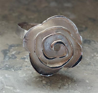 Load image into Gallery viewer, Silberring weiß oxidiert Glitzer Rose Ringe Damen - chic - net.de
