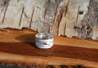 Load image into Gallery viewer, Silberring Weiß Rillen Stoff Muster 925 Sterling Silber Ringe - chic - net.de
