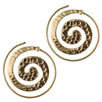 Load image into Gallery viewer, Spiralen Ohrringe gehämmert Kreise Messing Brass antik golden nickelfrei Piercing Tribal - chic - net.de
